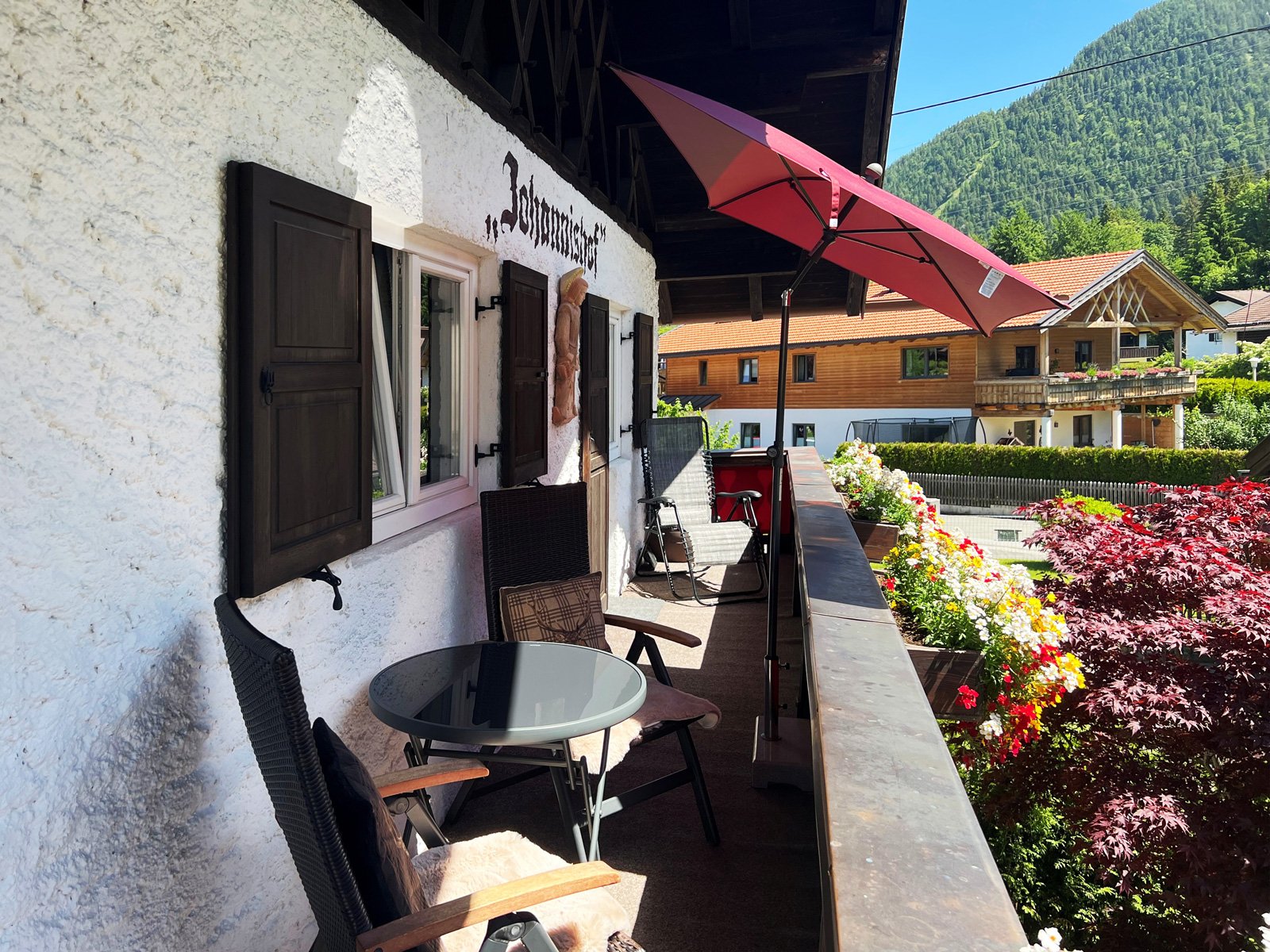 Haus-Johannishof-FeWo-Korbinian-BalkonOst_web